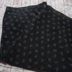 Womens basic addition capris